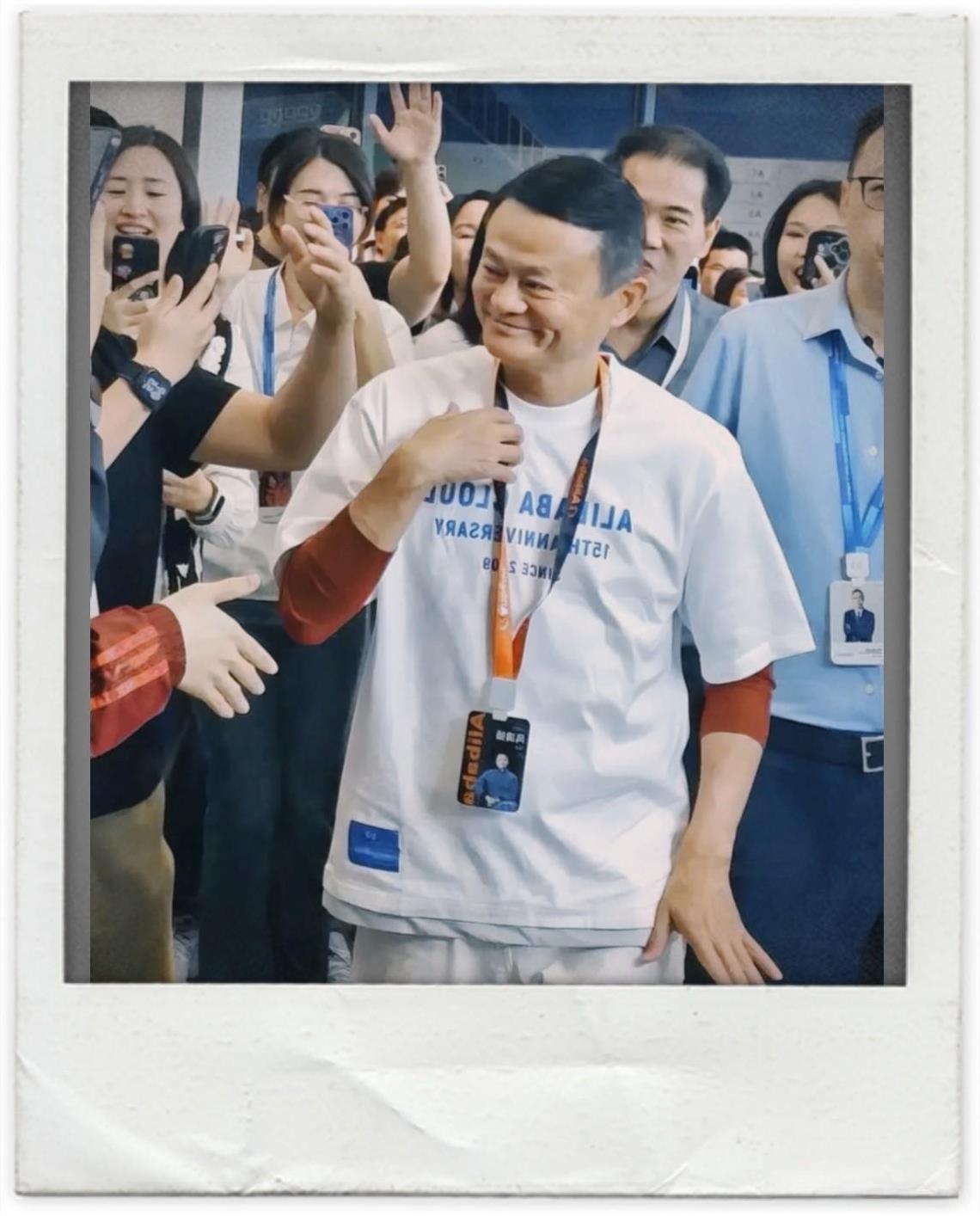 马云说：“职场的本质是价值交换，不是情感寄托。”这话扎心，但真实。你以为上班就