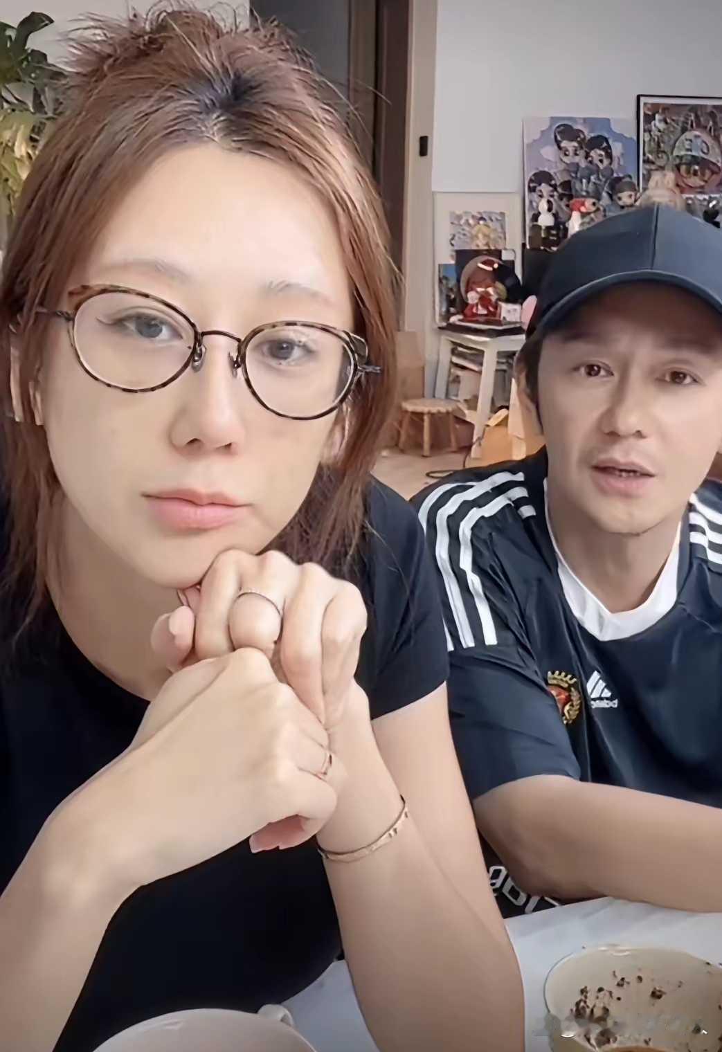 陈浩民和媳妇也太恩爱了，蒋丽莎抱怨陈浩民给前女友买房子，并且房子还大方写的女友名