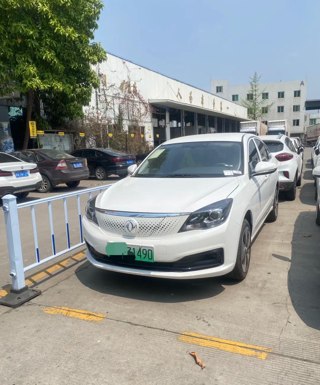 同样是打车，怎么有人舒服有人受气呢？上次赶火车，在路边拦出租车，师傅头都不抬