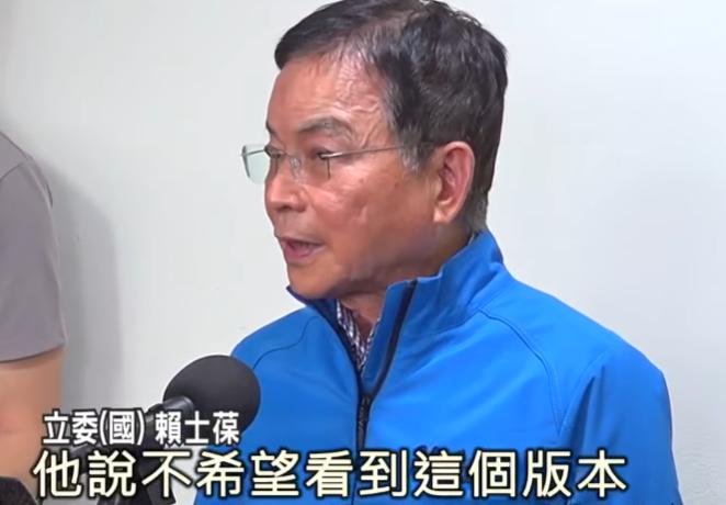 “我不是想要打脸郑丽文，但是呵呵，大部分都支持8000”.第一个代替少康开炮的就