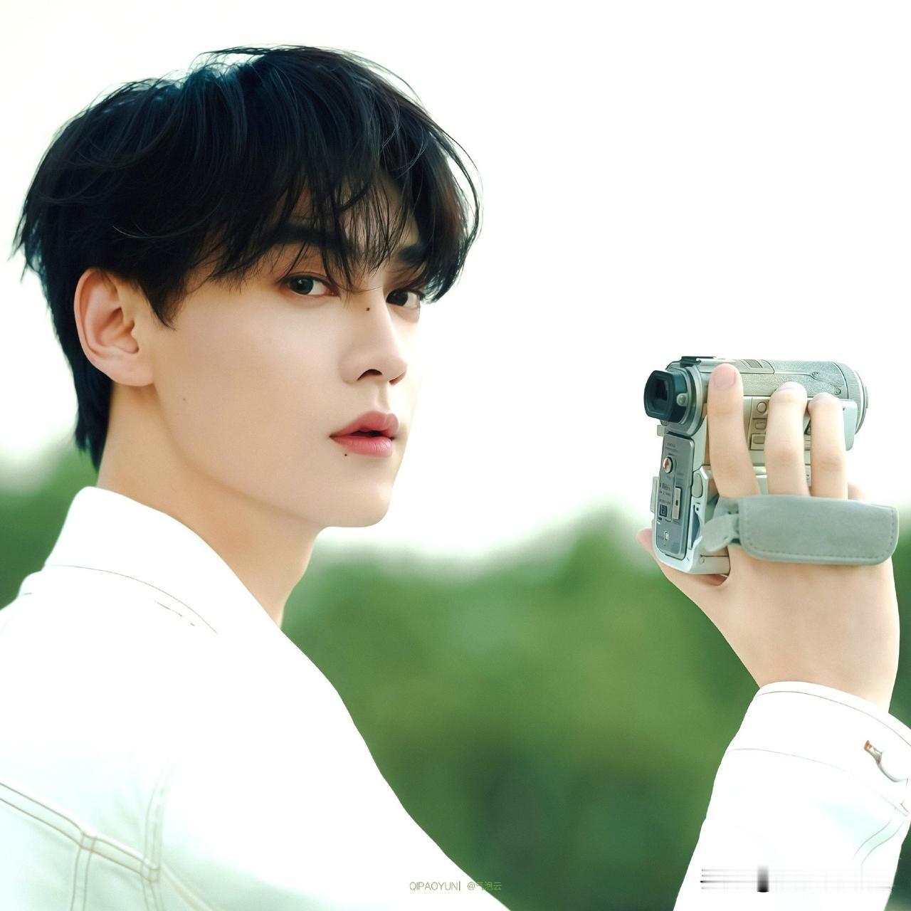 今天，内娱男明星们都得感谢九成美因为以后前嫂子锤男明星的难度被田栩宁的前任九成