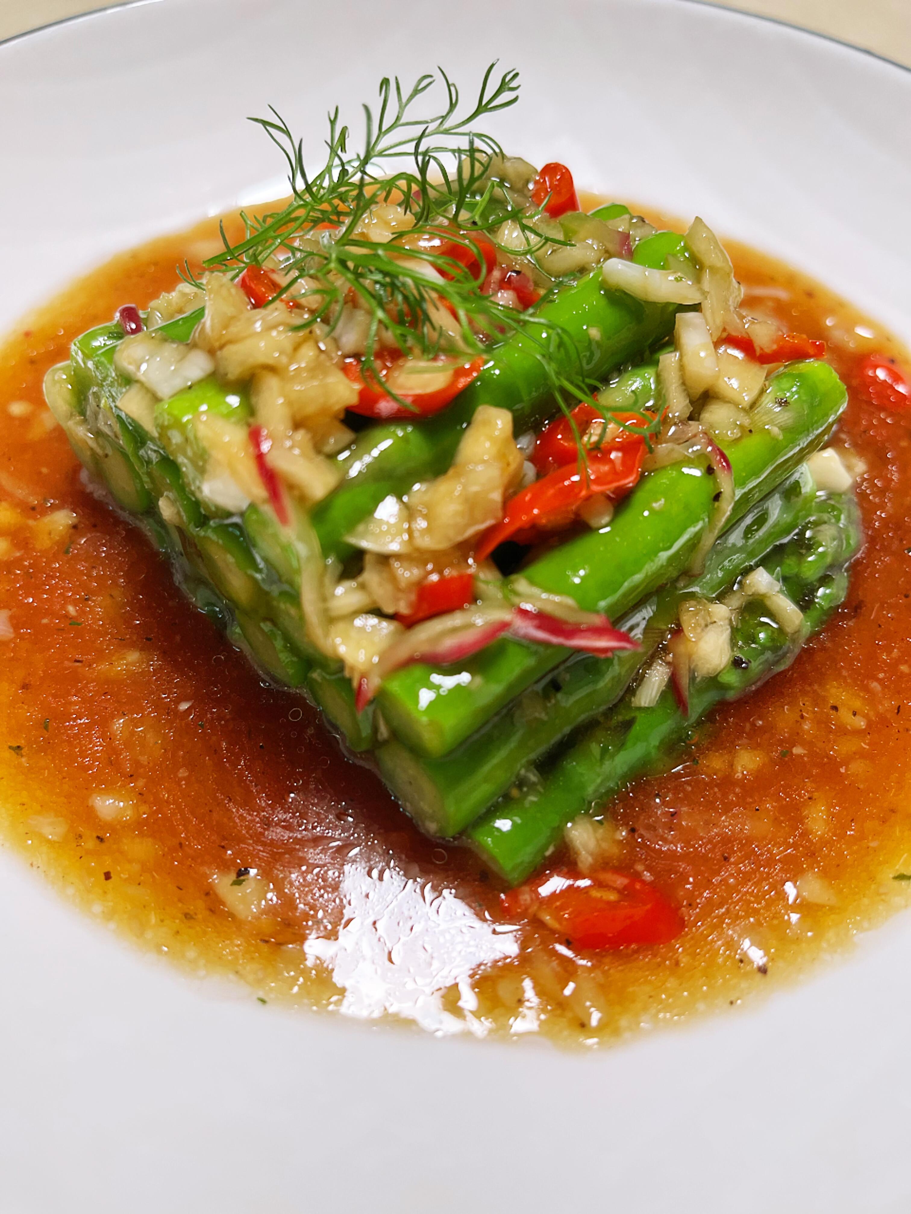 控糖减脂党狂喜🔥5分钟蒜蓉芦笋，脆嫩无负担全程只要5分钟，手残党也能零失败