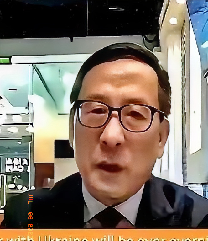 高志凯一句话，德国人瞬间沉默！你想知道俄乌冲突为啥停不下