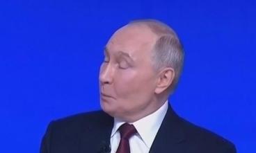 普京油轮硬闯美国封锁线，特朗普为何突然“放行”！难道特朗普真是欺软怕硬？最近