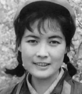 1997年，杨雅琴凄惨离世，可就在她的葬礼上，两任丈夫都拒绝出席。说起杨雅琴这