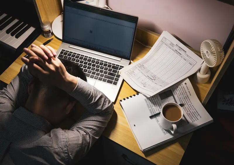 放弃专职写作！找了一份正式的工作，现在的工作都这么卷了吗？从8点要上到晚上24点