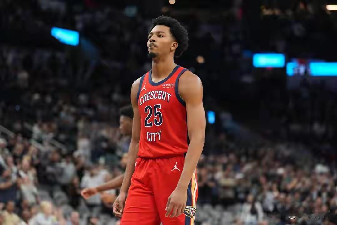 火箭可考虑用伊森加首轮签交换特雷墨菲，补强二号位全力冲冠鹈鹕队超市开张，火箭队