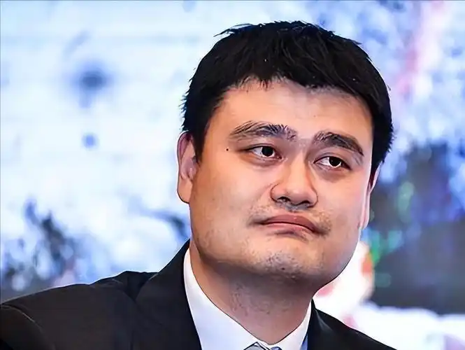 看完中国男篮这场惨败，我突然就想起姚明三年前说过的那番话，没想到真被他说中了，一句不差。2023年杭
