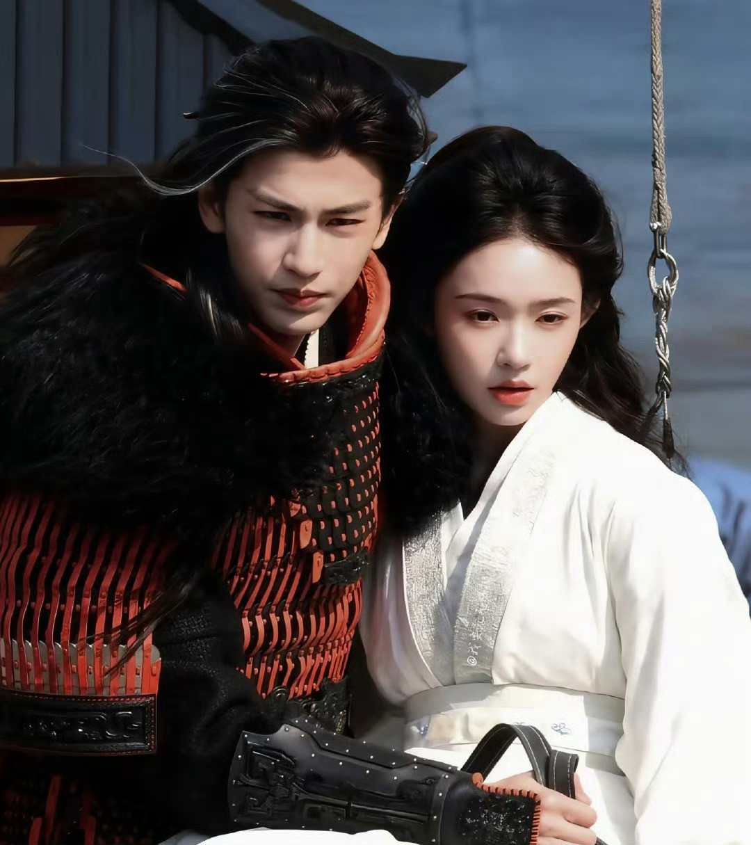 说来也奇怪，明明《归鸾》和《逐玉》都是张凌赫主演的电视剧，可我就是对《归鸾》提不