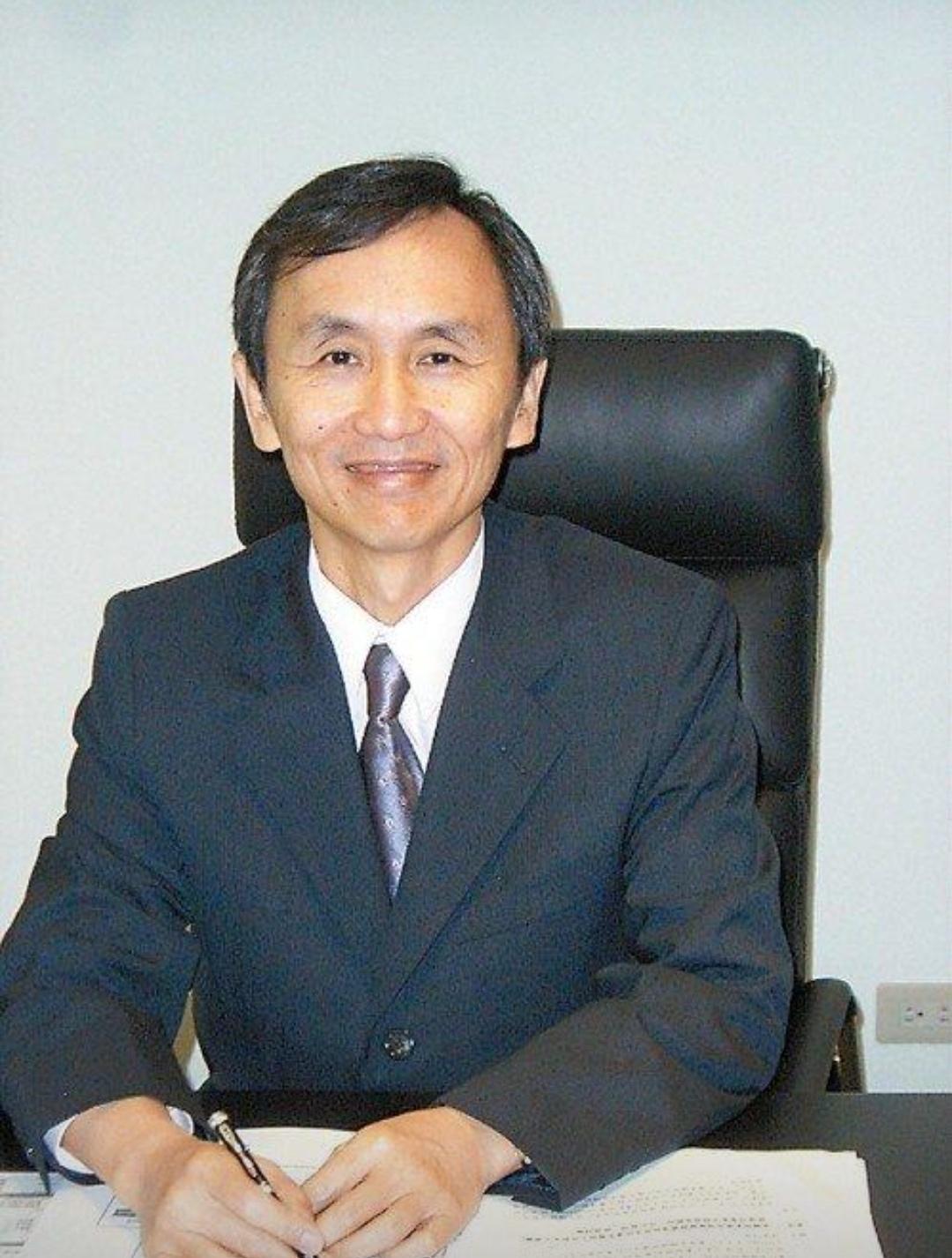 台湾《美丽岛电子报》董事长吴子嘉从中广董事长赵少康专访台独顽固分子沈博洋后，连续