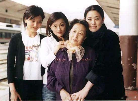 朱媛媛生命最后的两件事，一个是放心不下孩子，一个是去寺庙。那是一个被病痛折磨得疲
