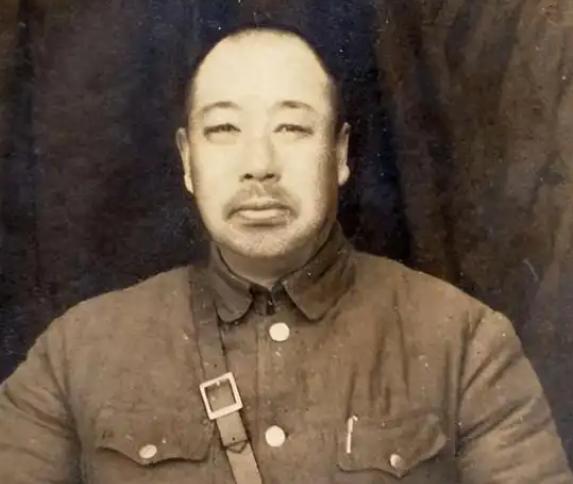 1949年4月24日，鏖战数月的太原彻底沦陷。上午九时，解放军攻入太原绥靖公署，