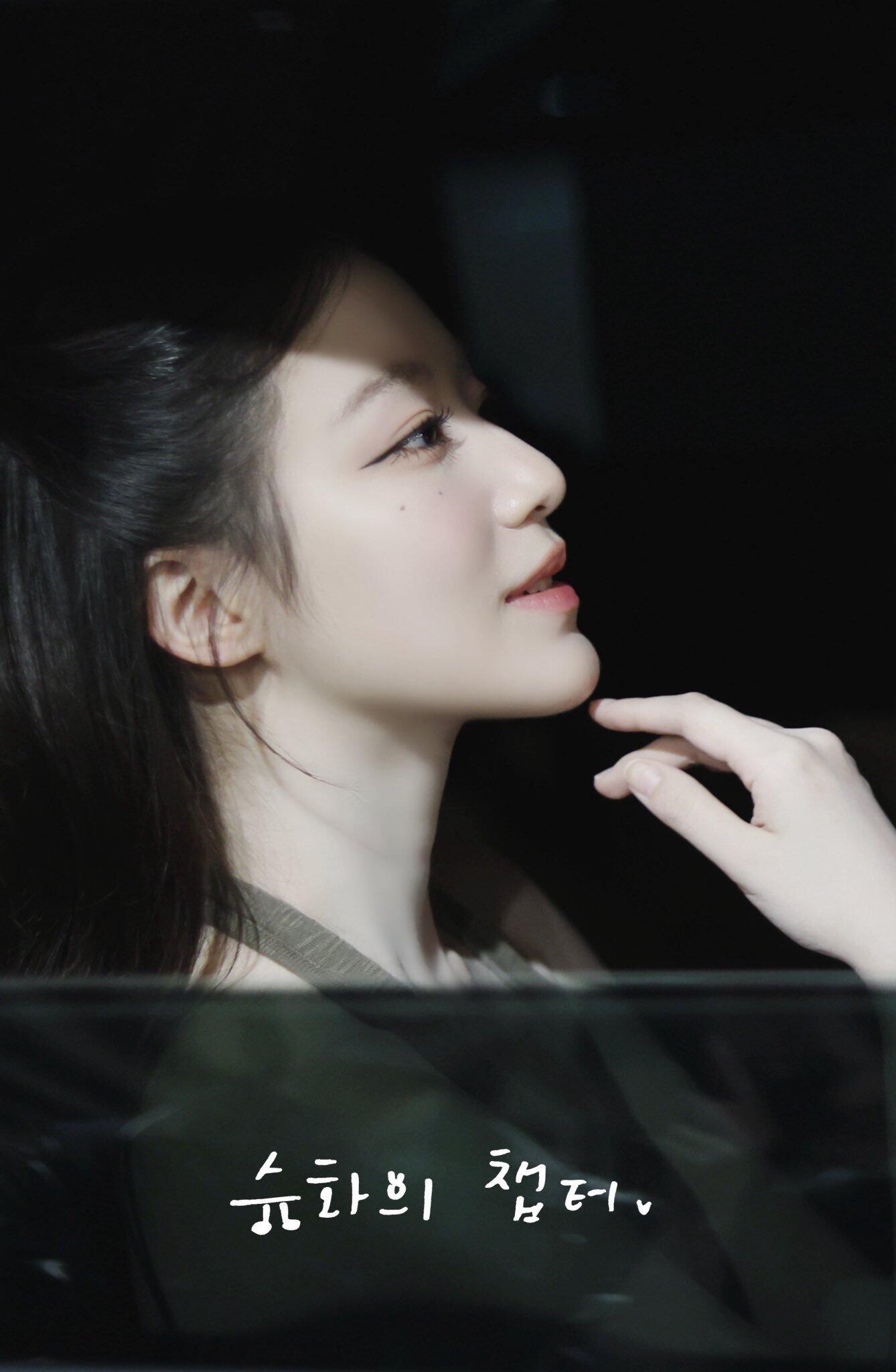 我保证在叶舒华之前我从来没意识到兜下巴有多美这个知识点….​​​