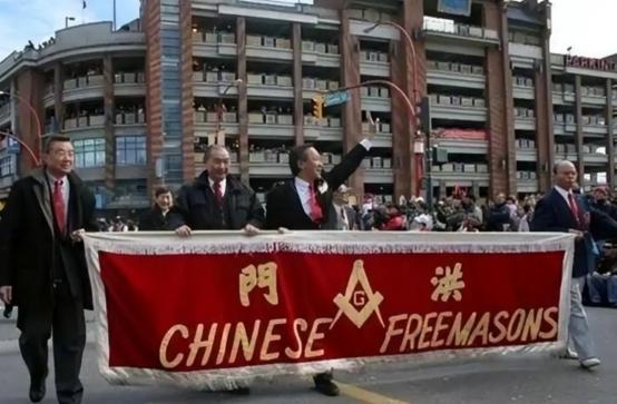 洪门这张邀请函，足以让台独分子瑟瑟发抖。台湾洪门不是黑社会，它是一个爱国促统的民