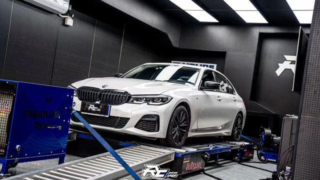 3系刷了1阶后真爽2020年3月的宝马325li耀夜，刷了一阶，换了kwv3避