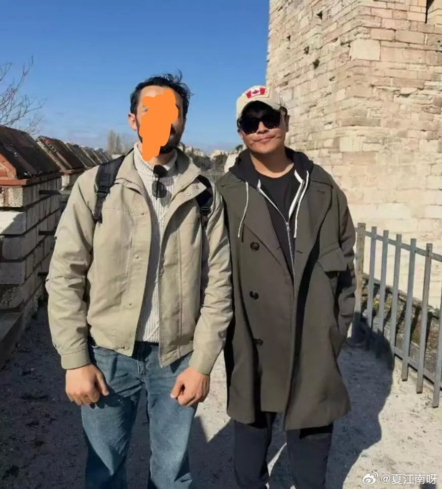 偶遇陈思诚与女友阮巨土耳其游玩陈思诚带女友阮巨土耳其游玩褪去荧幕和职场当中的光