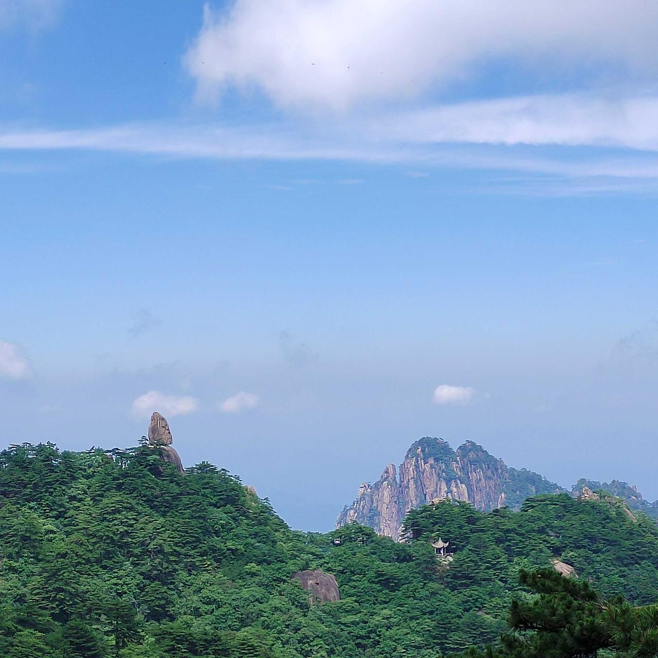 旅游要趁早攀登苍山游寂照庵的时候，被苍山那陡直的山体，2000多米的海拔打击
