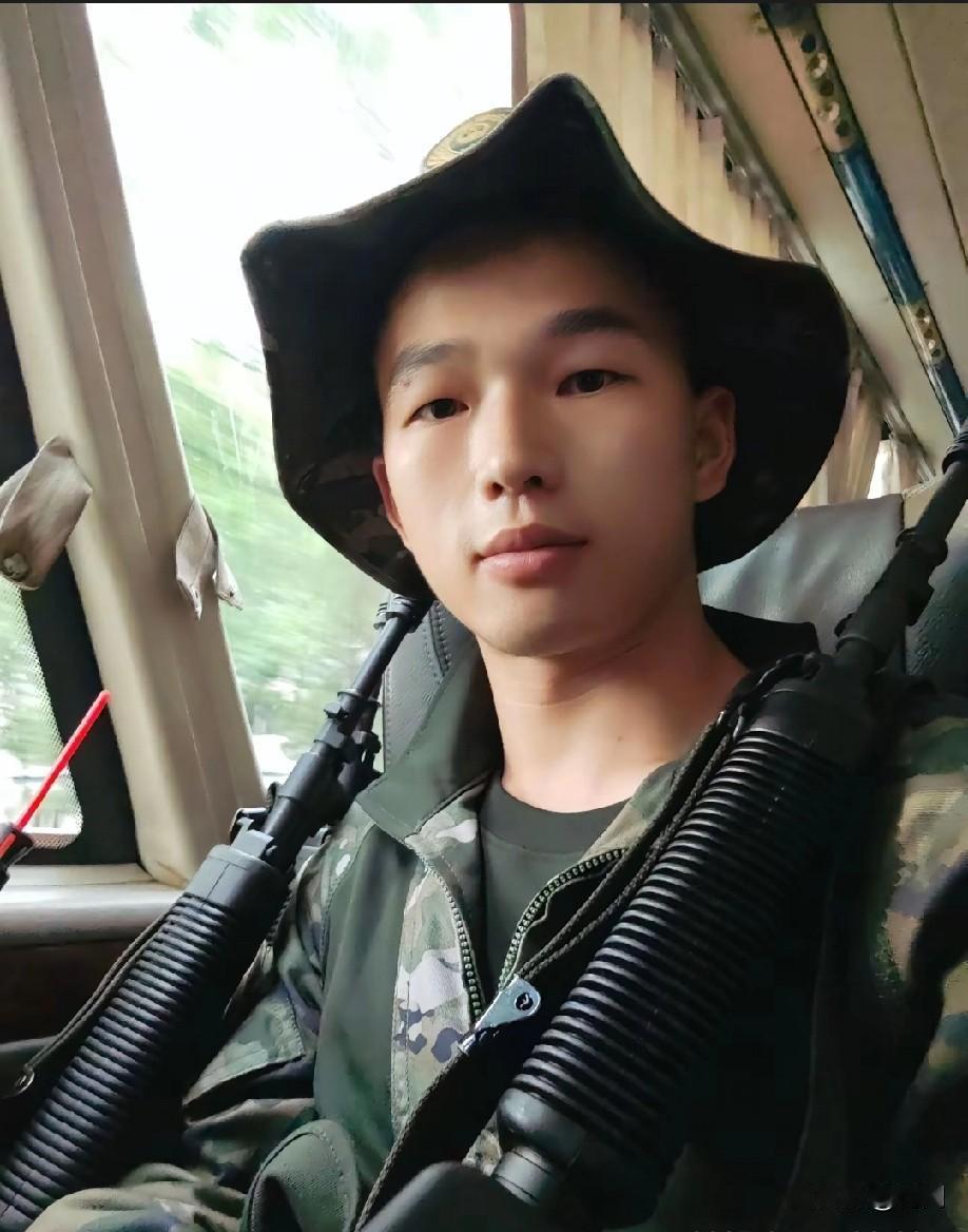 “别让他跑掉！查清货物来源！”这是他留在人间的最后一句话……2026年2月，