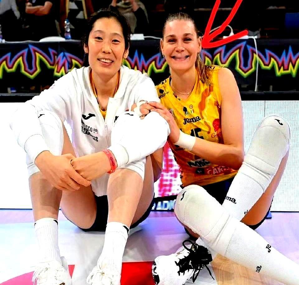 冠军飞了，队长先崩科内利亚诺连丢世俱杯和意大利杯，巴西主攻加比被队友夸成