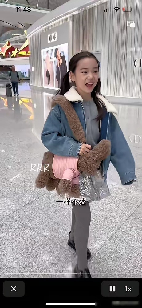 董璇9岁女儿，不读国际学校，却把400人甩在身后！9岁的小酒窝，是海淀公立小学的