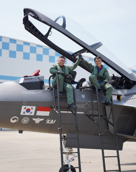 印尼空军试驾了韩国自研的“第五代”战斗机！