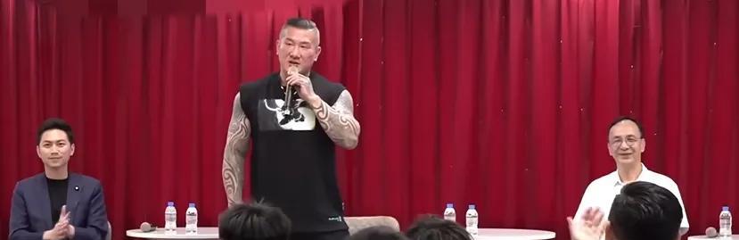 “馆长”昨天作客国民党青年论坛给国民党青年后备力量上了一课，他多次强调台湾地区有