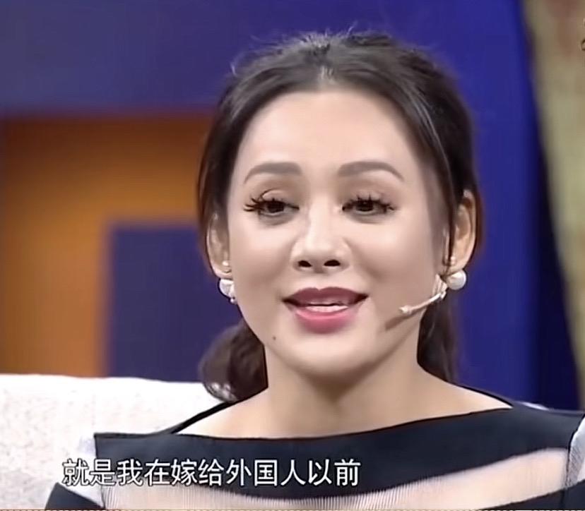 宁静说自己嫁给外国人，是因为中国人没人敢娶她。说她这样的人，娶回家是要后院失火的