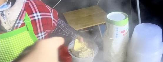 2025年2月，江苏一男子买了一小碗关东煮，对方让其付140元。男子反问：“不是