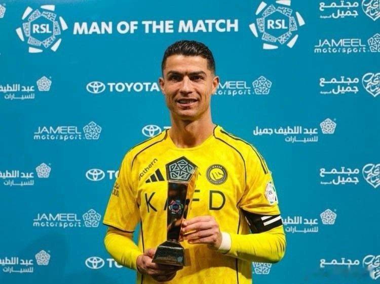 老天都会帮C罗！结束罢赛重回沙特联赛后，C罗的状态越来越生猛。上轮联赛，他帮助利