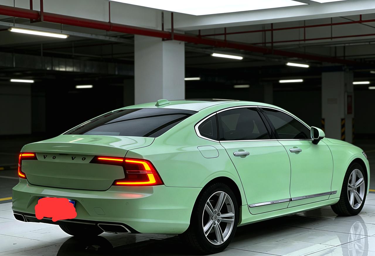 不管是什么样的二手车，其实都是以实用为主。所以小众的二手车尽可能的别碰。一些性价