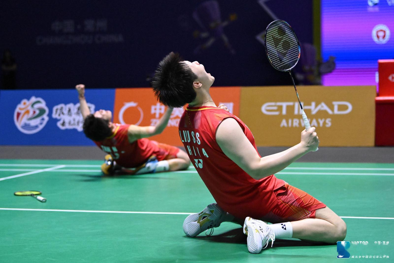 【圣坛组合🇨🇳夺冠之路🏆】首轮：21-12、22-20林芷均/杨筑云【⏰