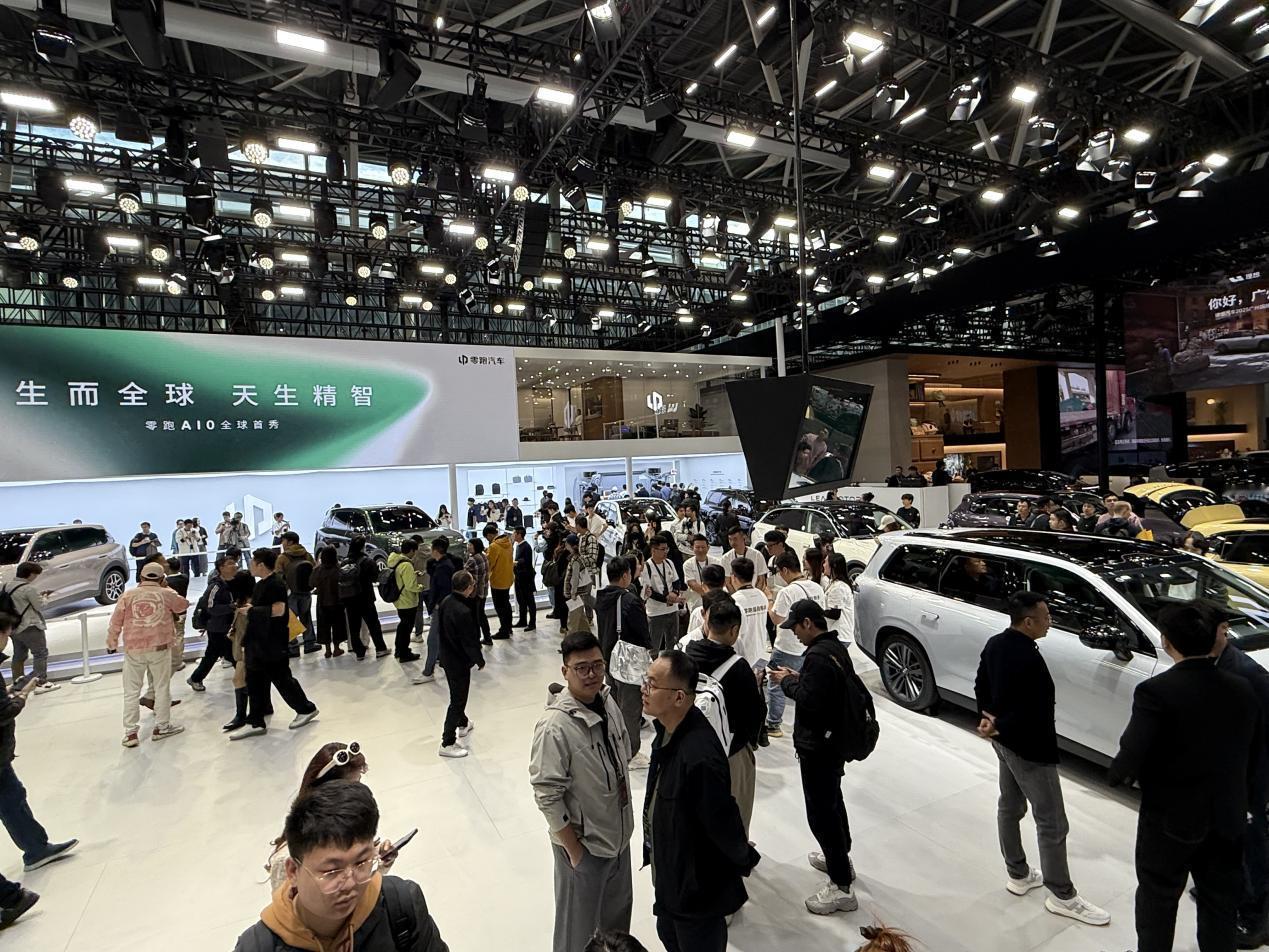 零跑携四大系列集体亮相广州车展，或许我们再也不能将其视为“新势力”了。今年