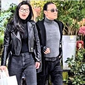 太现实！陪谢贤12年的女友，长相普通图啥？分手真相越扒越露骨！说句实在的，