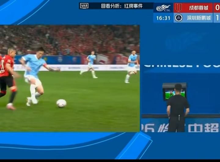 今年的中超有些特别，负分开赛，揭幕战即出现红牌。姜至鹏成熟了，成熟的让人感到他