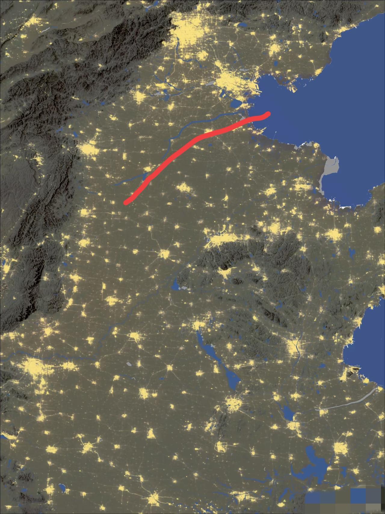 华北平原的夜间夜间城镇灯光，发现一条比黄河还宽的排水河[呲牙笑]