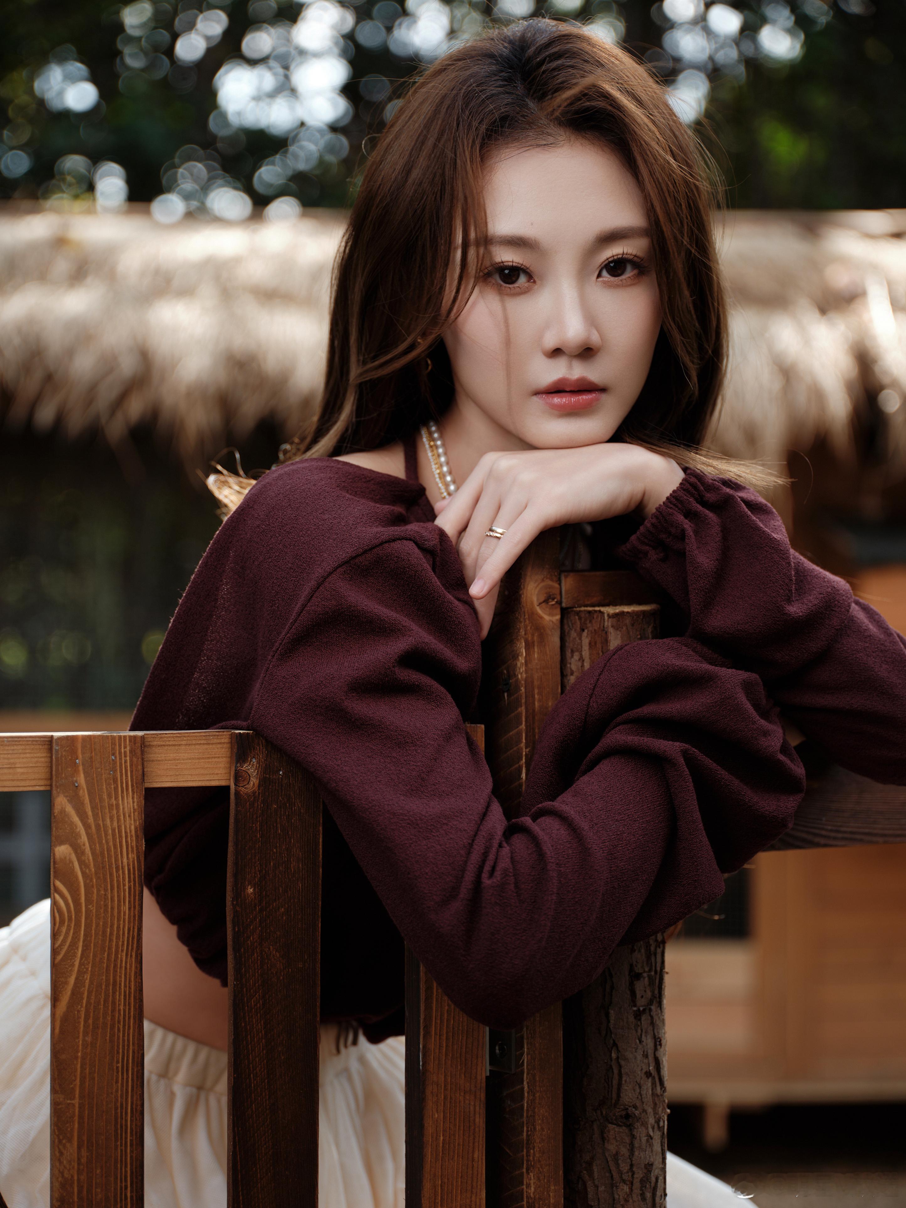 苗苗草田之上原来真正的田园风+法式慵懒感是这样的！也太懂生活了吧！每一张照片