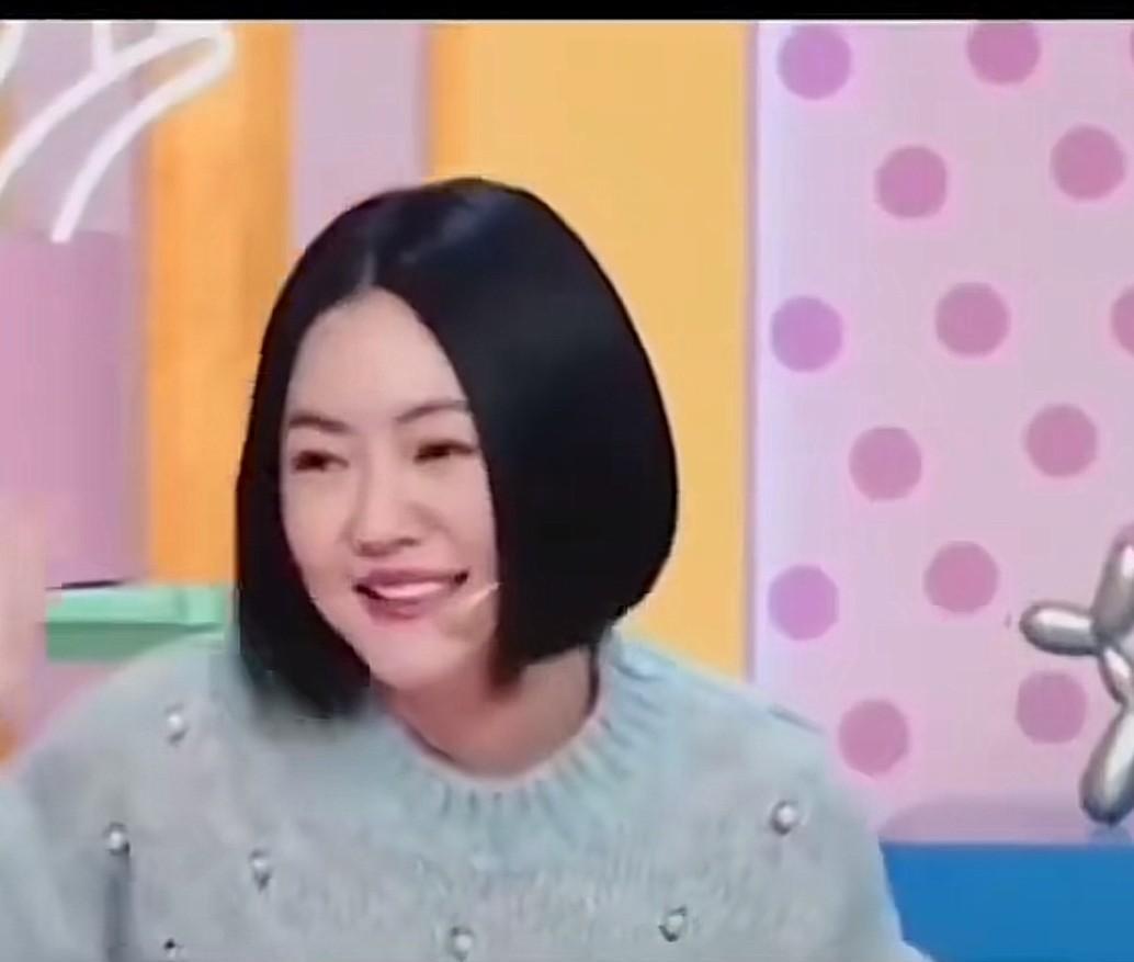 原来霖霖爱玩电动的根源早在《康熙来了》的节目中，小s已经公开讲过了……小s在节