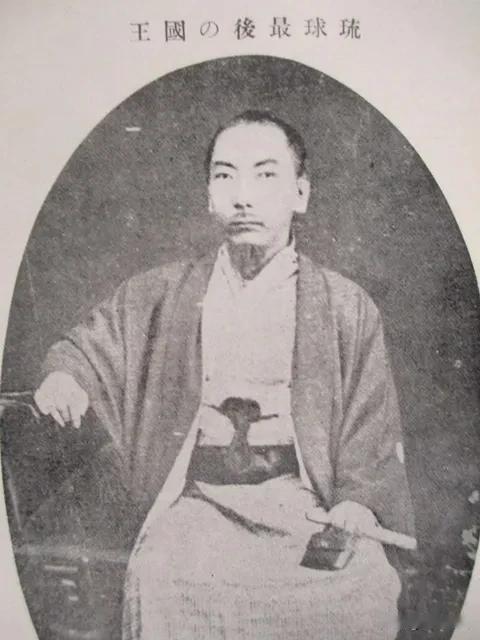 刘禅还被曹魏以安乐公抚慰，琉球王室被日本吞并后，只有区区候爵安抚，琉球王室在日本