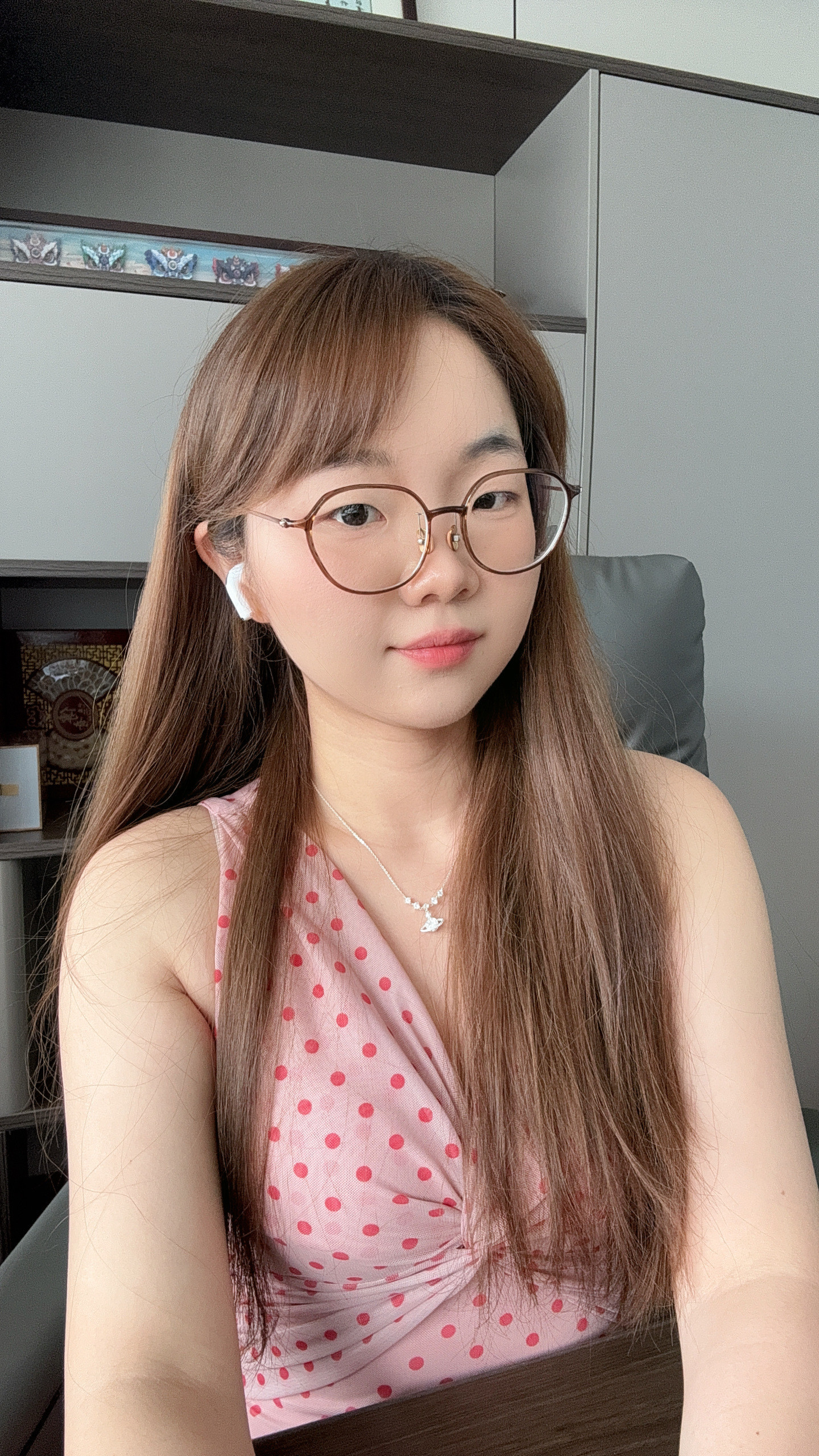 理想MEGA发布会定档九月，理想这两年定位其实真的挺高的，高端豪华，舒适大沙发！