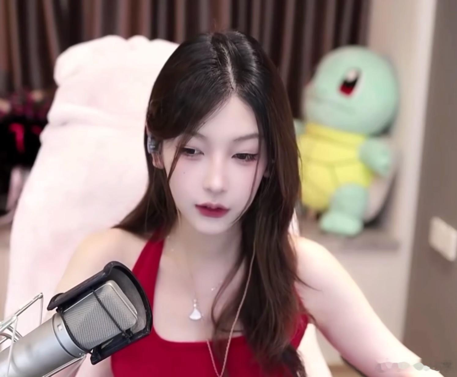叶老师：听说之后是有宝可梦，不过还是在询问意向，不是确定了，因为如果没有那么多宝