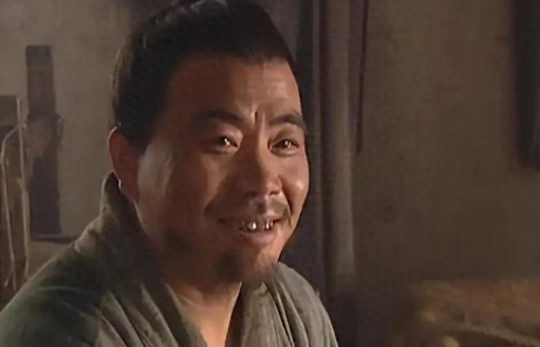 武大郎靠卖炊饼一天能赚多少钱？在宋朝能否养活妻子让她成为全职太太1120年，清