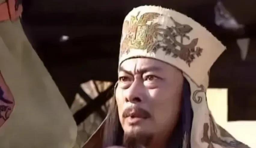 洪秀全千错万错，在东王北王集团消失后，决不该杀秦日纲。如果秦日纲在，没有石达开，
