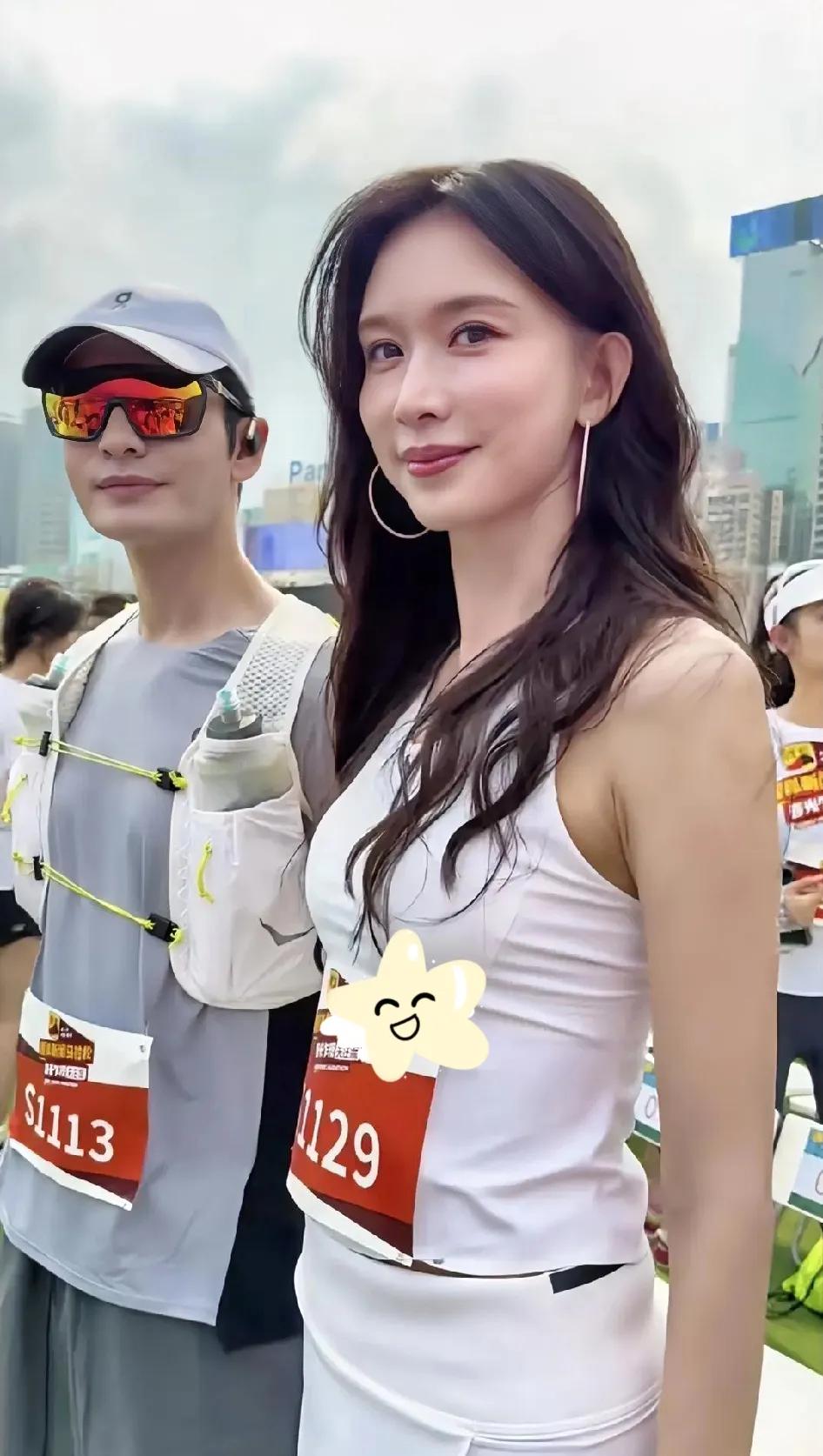 网友说:“林志玲又出来作秀了，跑马拉松，戴着耳环怎么跑”。我觉得是，苏琪有代言