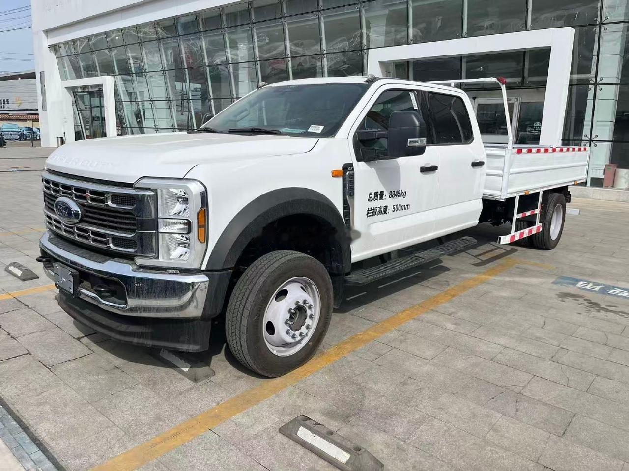 我们这市场里新来的大家伙~~~不晓得是哪位老板的硬货？？？