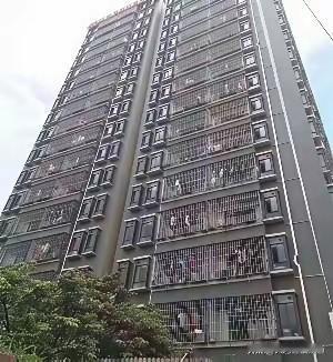 深圳小产权大势已定！2026年还敢买的，真的该醒醒了在深圳，困扰无数深漂的