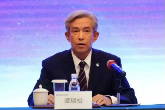 得益于这个常年霸位的大蛀虫被抓，集团各种先进战机、武器近些年简直开挂。谁还记得曾