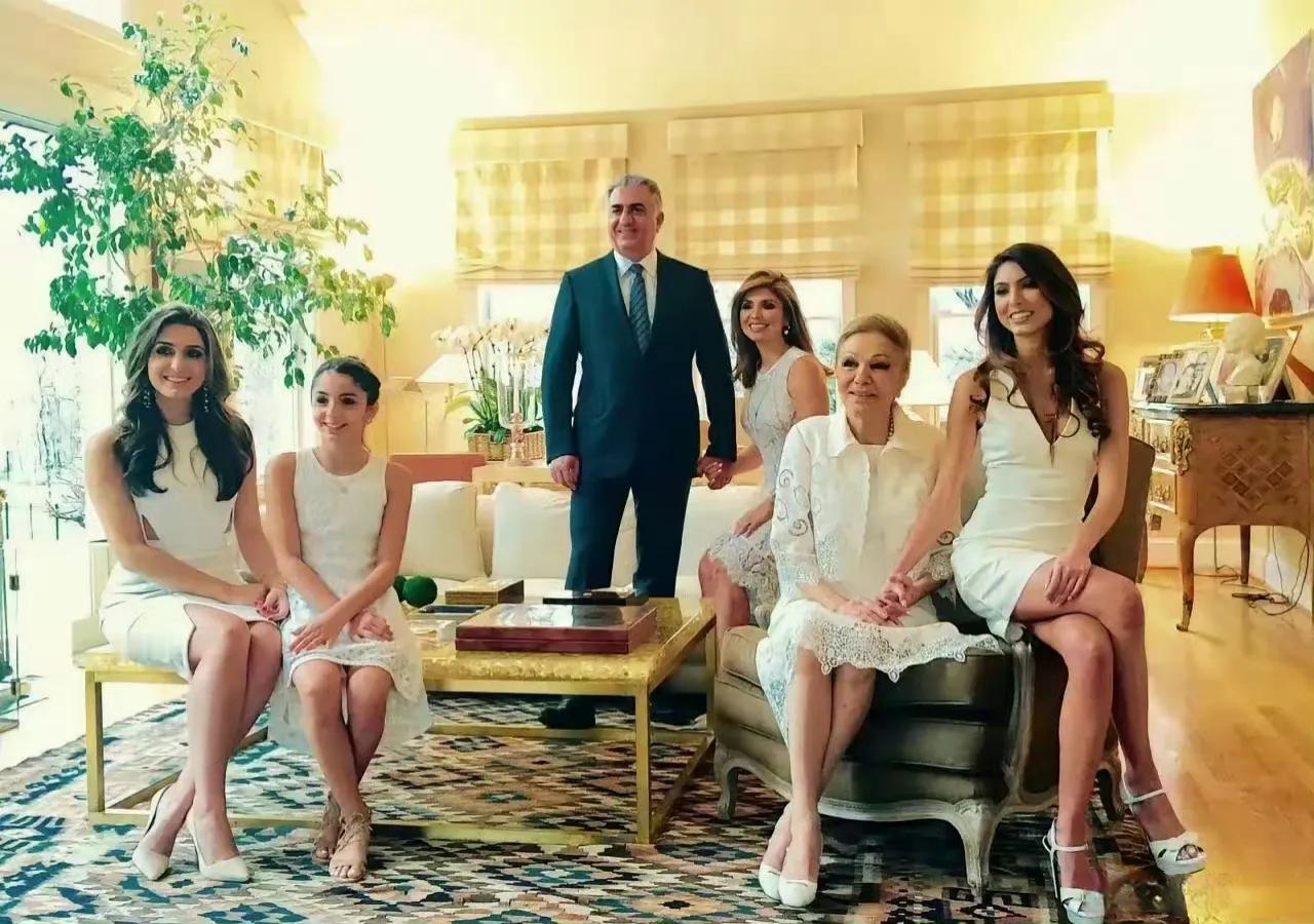 伊朗局势一乱，流亡在外的礼萨·巴列维可算刷足了存在感！这位前王储又是发视频喊口号