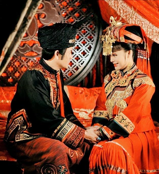1381年，贵州土司奢香夫人，无故遭到大将军马烨的鞭打。悲愤之下，奢香夫人去找朱