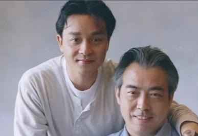 1992年，《霸王别姬》杀青宴上，张国荣突然把杯子往地上一摔，指着一个男