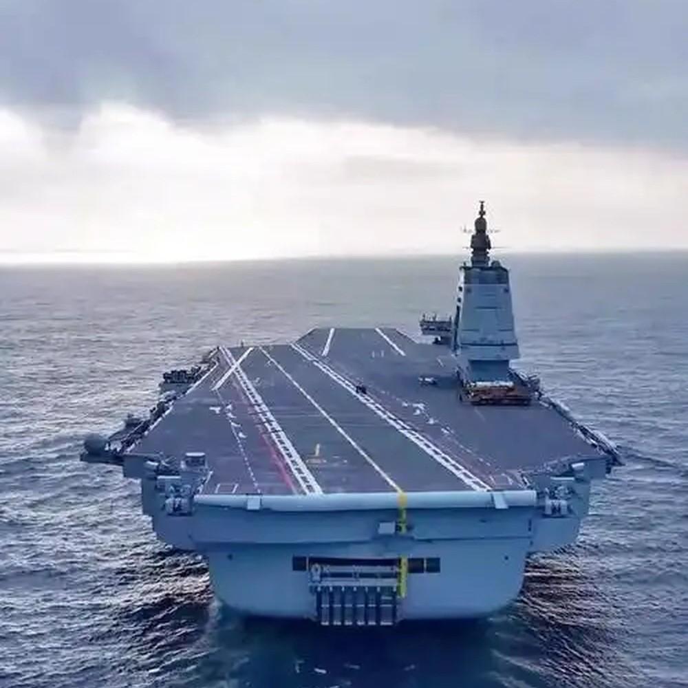 难道美国把全世界都骗了？直到004建造完成，中国才猛然反应过来：我们的导弹、无人